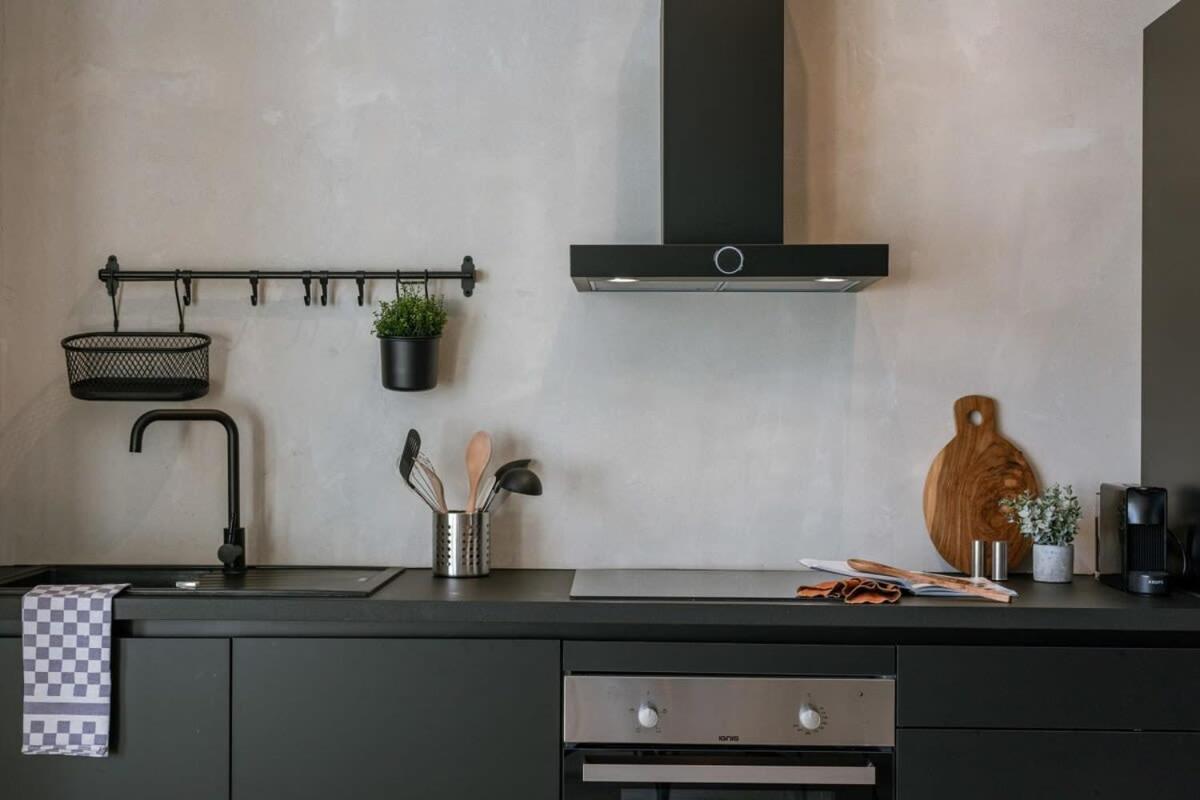 Huswell - Industrial Apartment With Terrace In Antwerp Luaran gambar